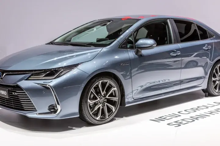 Toyota Corolla LE 2021 — imagen de referencia
